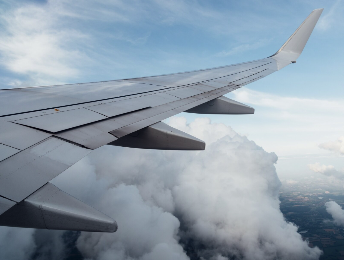 С марта в России дети смогут летать со скидкой 50%