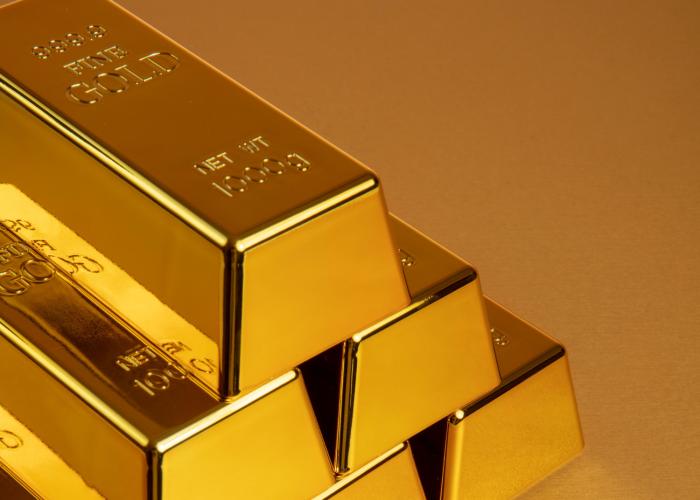 Минфин начинает рекордные продажи валюты и золота из ФНБ | Минфин распродает юани и золото на 12,8 млрд рублей в день