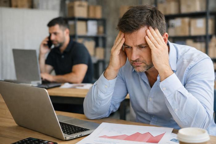 Он нанял сотрудника «по знакомству» и потерял 900 000 ₽: 3 ошибки, которые разрушили бизнес-процесс