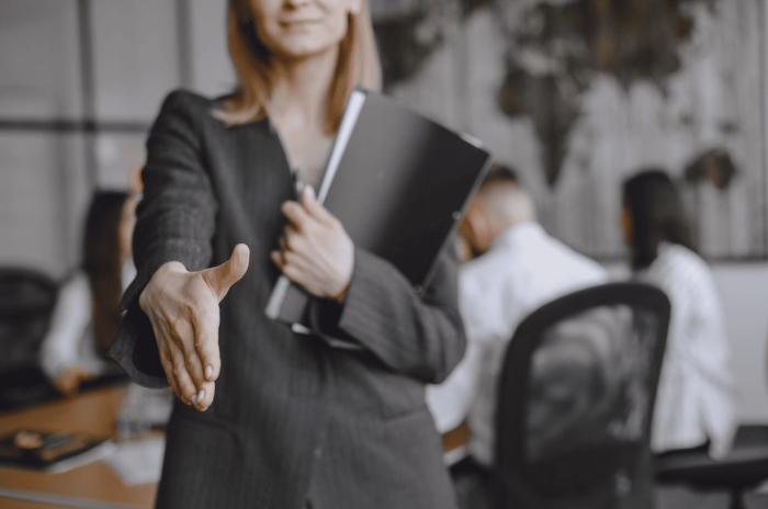 Благодарность в бизнесе: как простое спасибо повышает прибыль и лояльность | Почему благодарность помогает бизнесу расти быстрее и удерживать людей