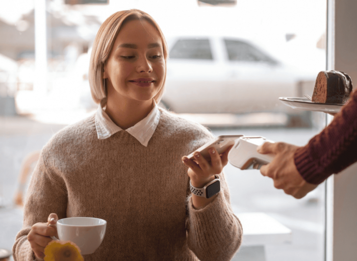 Сбер перезапустит биометрическую оплату ладонью: технология готова к массовому внедрению | Оплата ладонью в Сбере: технология готова к массовому запуску