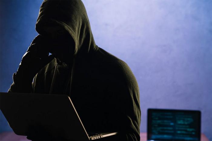 Мошенники обещают огромные зарплаты: свежая схема через HeadHunter и Telegram | Мошенники используют вакансии с зарплатой 400 тысяч: как москвич чуть не отдал данные аферистам