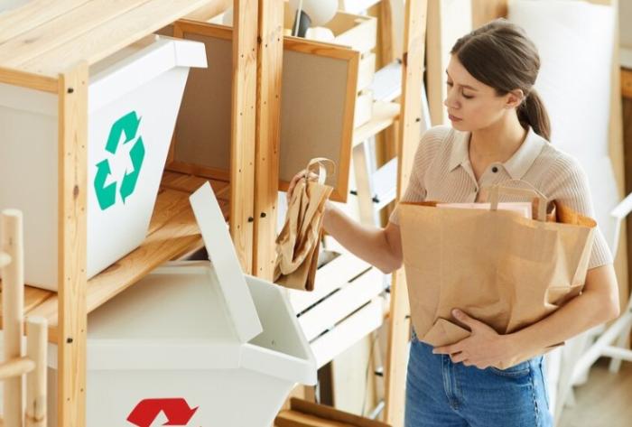 Доходы фрилансеров в 2025 году росли быстрее зарплат наемных работников | Фрилансеры в России заработали больше: рост доходов 15–25% против 14,3% у штатных сотрудников